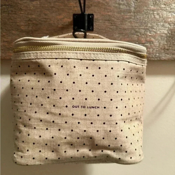 kate spade Handbags - Kate Spade New York Deco Dot Out to Lunch Beige Insulated Lunch Box Tote Bag EUC